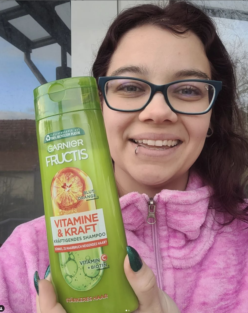Garnier Fructis Vitamine & Kraft Shampoo/Serum Tina testet