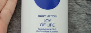 Read more about the article Nivea Joy of Life Bodylotion im Test<span class='yasr-stars-title-average'><div class='yasr-stars-title yasr-rater-stars'
                           id='yasr-overall-rating-rater-11ac485a6b678'
                           data-rating='4'
                           data-rater-starsize='16'>
                       </div></span>