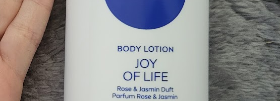 Read more about the article Nivea Joy of Life Bodylotion im Test<span class='yasr-stars-title-average'><div class='yasr-stars-title yasr-rater-stars'
                           id='yasr-overall-rating-rater-590db8c66854a'
                           data-rating='4'
                           data-rater-starsize='16'>
                       </div></span>