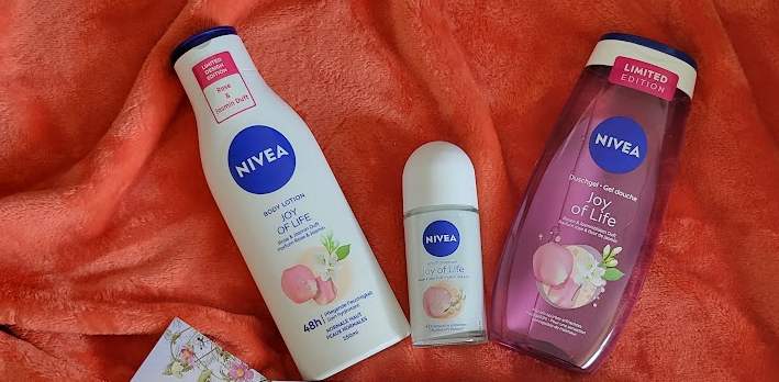 Read more about the article Nivea Joy of Life – Deo Roll-on im Test<span class='yasr-stars-title-average'><div class='yasr-stars-title yasr-rater-stars'
                           id='yasr-overall-rating-rater-375eba066766d'
                           data-rating='4'
                           data-rater-starsize='16'>
                       </div></span>